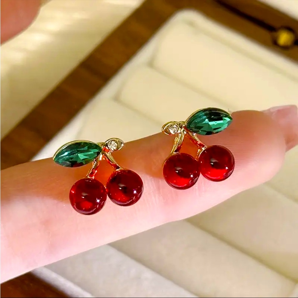 🍒CHERRY EARRINGS-NEW